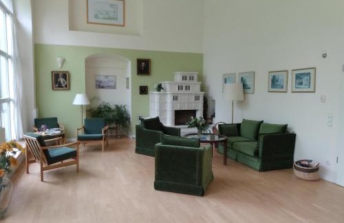 Vierkirchen Apartment | Orangerie im Schlosspark zu Arnsdorf