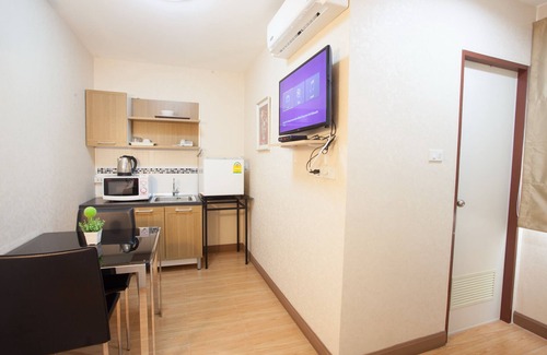 San Sai Apartment | Orawan Suites