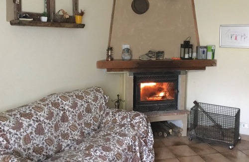Orbregno House | Orbregno Country House with BBQ Stone