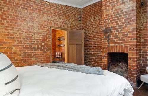 Lenswood House | Orchard Cottage - A Leafy Peaceful Retreat with Spa