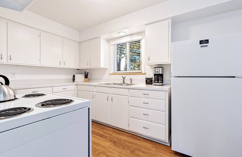 Fort Collins Condo | Orchard Flats | Perfect Group Stay w/Yard and BBQ
