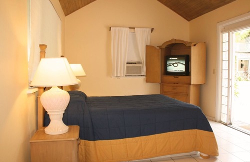 Nassau Hotel | Orchard Garden Hotel & Suites
