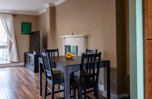 Sutton Cross House | Orchard Way, Shared Apartment with an Amazing Double Bedroom with Ensuite