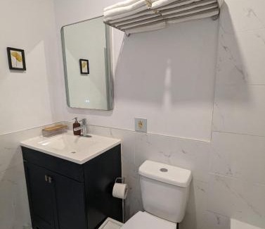 Plateau Mont Royal Apartment | Orchid Lodgement