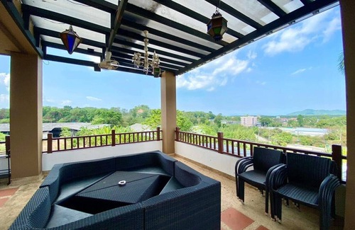Ratsada Villa | Orchid Pool Villa Phuket