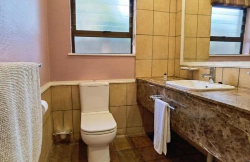 Greater Johannesburg Metropolitan Area Cabin | Orchids Lodge