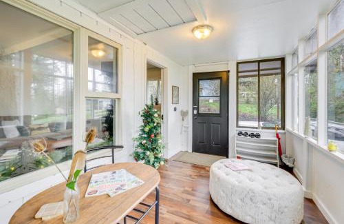 Gates House | Oregon Vacation Rental about half Mi to Santiam River!