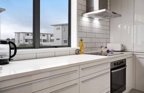 Orewa House | Orewa Beachside Townhouse near the Beach