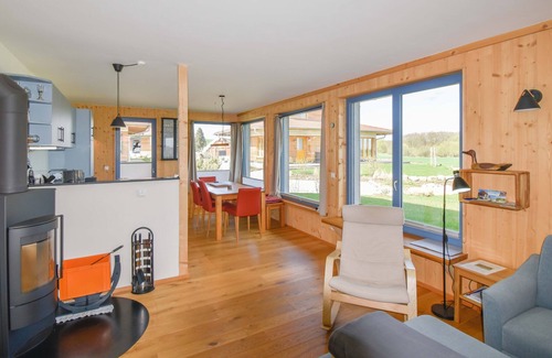 Moor-Rolofshagen House | Organic holiday home Ostsee-Seele: Wooden holiday villa near the sea in an idyllic, quiet location in Parin