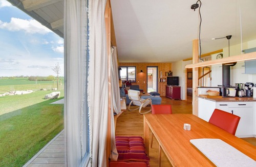 Moor-Rolofshagen House | Organic holiday home Ostsee-Seele: Wooden holiday villa near the sea in an idyllic, quiet location in Parin