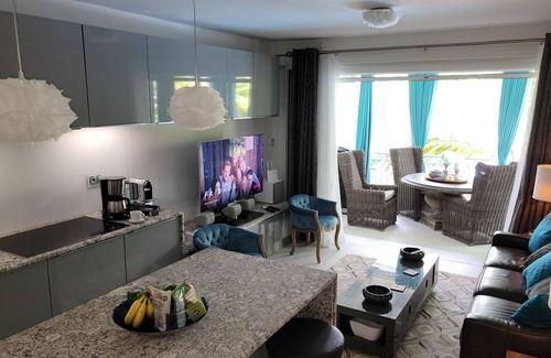 Orient Bay Condo | Orient Bay Village, St. MartinnWalking Distance To Club Orient