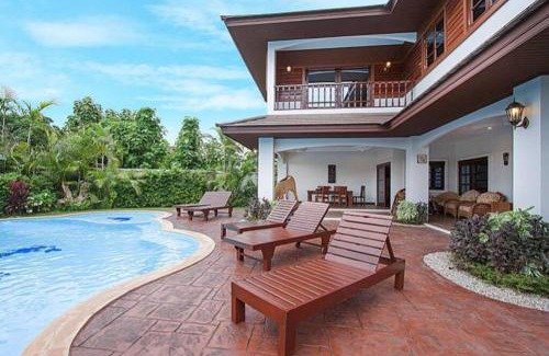 Chiang Mai Villa | Oriental Thai luxury villa with Private pool