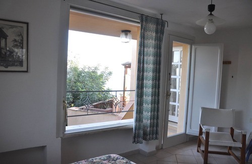Baia Caddinas Apartment | ORIGINAL PANORAMIC APARTMENT IN VILLA BY THE SEA