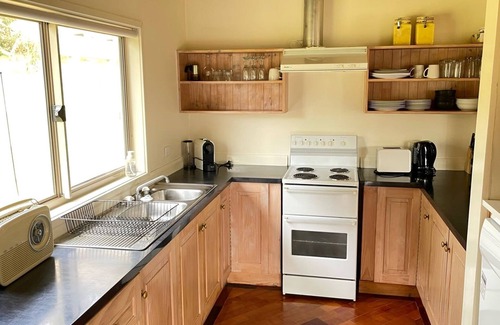 Venus Bay House | Orion Lodge - in a quiet pocket of Venus Bay
