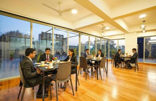 Bangalore City Center Hotel | Oriva Joven's Central - Brigade Road