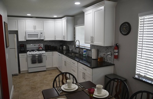 Altamonte Springs House | Orlando Area 4BR/2B/Outdoor Pool/Jacuzzi/Billiard