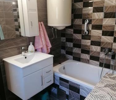 Babina Greda Apartment | Orljak