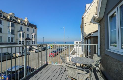 Llandudno House | Orme's Edge No 9