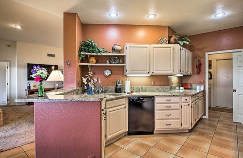 El Conquistador House | Oro Valley Getaway w/Patio, BBQ & Mountain Views!