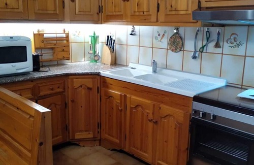 Orosei Apartment | Orosei apartment for 4 people, two bedrooms, large garden
