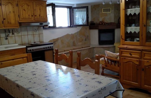Orosei Apartment | Orosei apartment for 4 people, two bedrooms, large garden