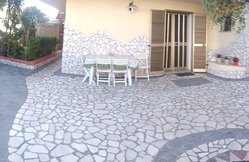 Orosei Apartment | Orosei apartment for 4 people, two bedrooms, large garden