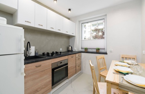 Nowe Miasto Apartment | Os. Bohaterów II Wojny Światowej 49 | Remote Work