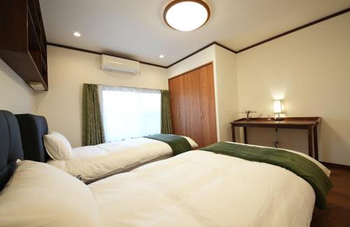 Sumiyoshi Bed & Breakfast | Osaka MiKa Garden family house direct KIX airport
