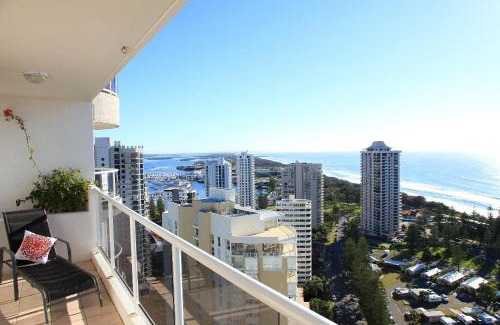 Main Beach Apartment | Oscar On Main Beach Resort