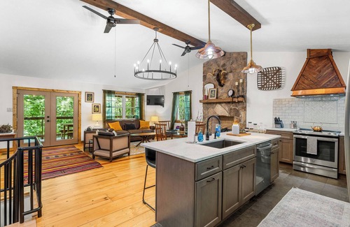 Wiley Cabin | Oscar's Hideout - Relax and Enjoy the Mountain Life