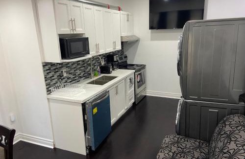 Durham Region Apartment | Oshawa Downtown, 2 Bed rooms house fully furnished