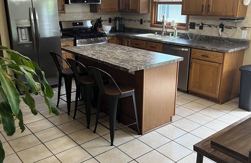Oshkosh House | Oshkosh EAA rental house. 5 minutes from the airport!