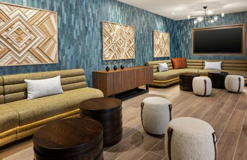 Oshkosh Hotel | Oshkosh Marriott Waterfront Hotel & Convention Center