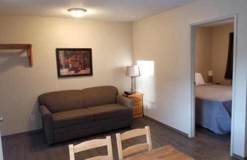 Okanagan-Similkameen Hotel | Osoyoos Lakeview Inn & Suites
