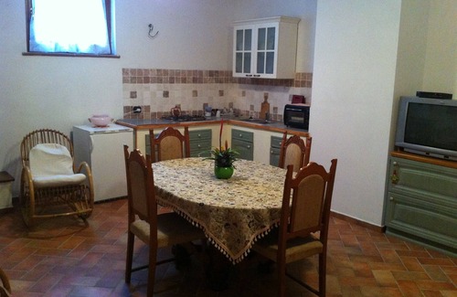 Valtopina Apartment | Ospitaci Appartamenti Le Rancole - Agostino
