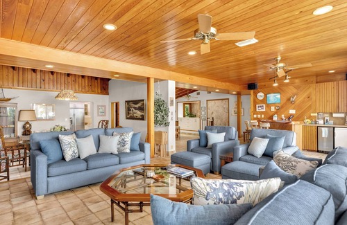 Islamorada House | Osprey Bay Villa on the Bay! Spectacular Sunsets, Pool, Hot Tub & Private Dock!