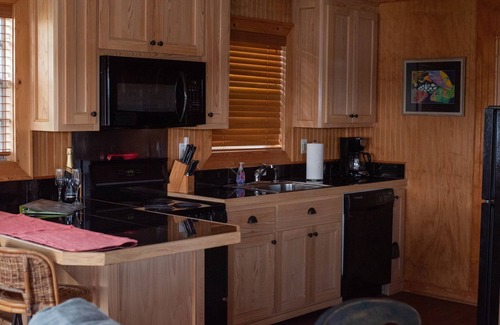 Perdido Beach House | Osprey Guest Cottage Perdido Beach: no crowds traffic condominiums or elevators!