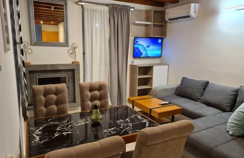Melissopetra House | OSTRIA