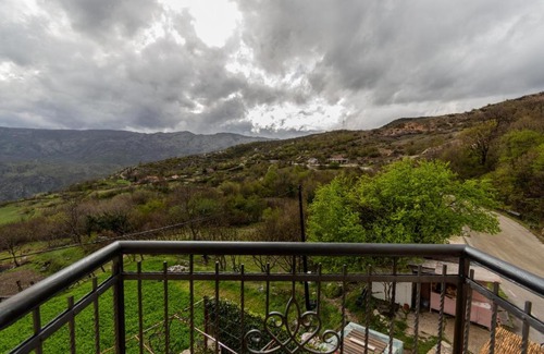 Niksic Bed & Breakfast | Ostroške grede