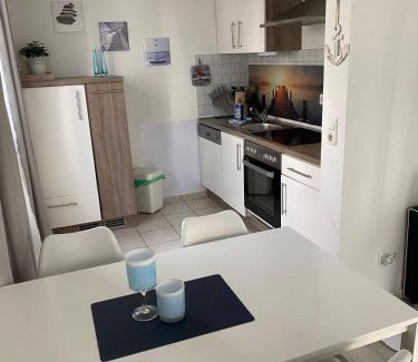 Ostseebad Kuhlungsborn Apartment | Ostsee-Oase-WLAN-Strandschloesschen-9874
