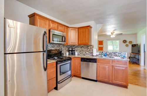 Stillwater Apartment | OSU 2 bed 6 blocks to stadium