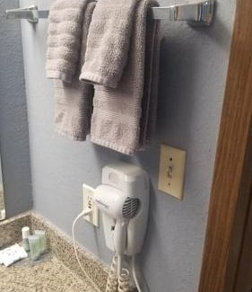 Stillwater Apartment | osu 2 Queen Beds Hotel Room 210 Wi-Fi Booking