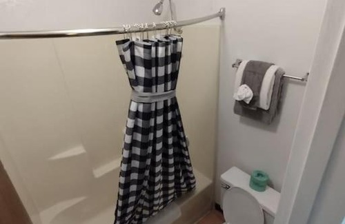 Stillwater Apartment | OSU 2 Queen Beds Hotel Room 209 Wi-Fi