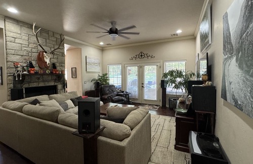 Stillwater House | OSU Game Day Retreat - Welcoming family home with spacious back patio