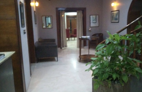 Air Force Area Hotel | Otara Luxury Homestay