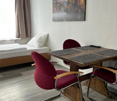 Ricklingen Apartment | Othman Appartements Pfarrstraße 54 2OG
