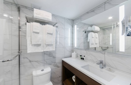 Chicoutimi Hotel | OTL Gouverneur Saguenay