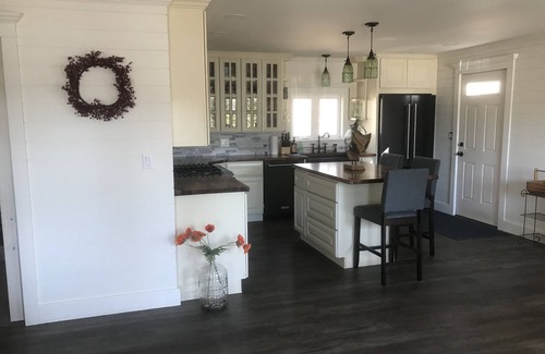 Nobleboro House | “Otter Getaway”nCozy Damariscotta Lake Year Round Cottage