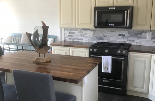 Nobleboro House | “Otter Getaway”nCozy Damariscotta Lake Year Round Cottage