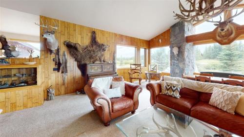 West Yellowstone House | Otter Lodge - NEW Listing!